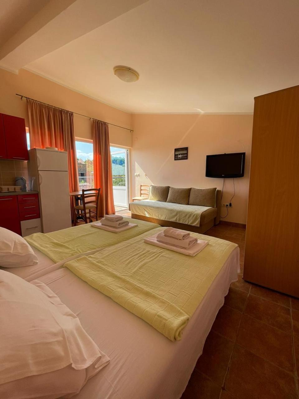 Apartments Villa-G Lustica Tivat Extérieur photo