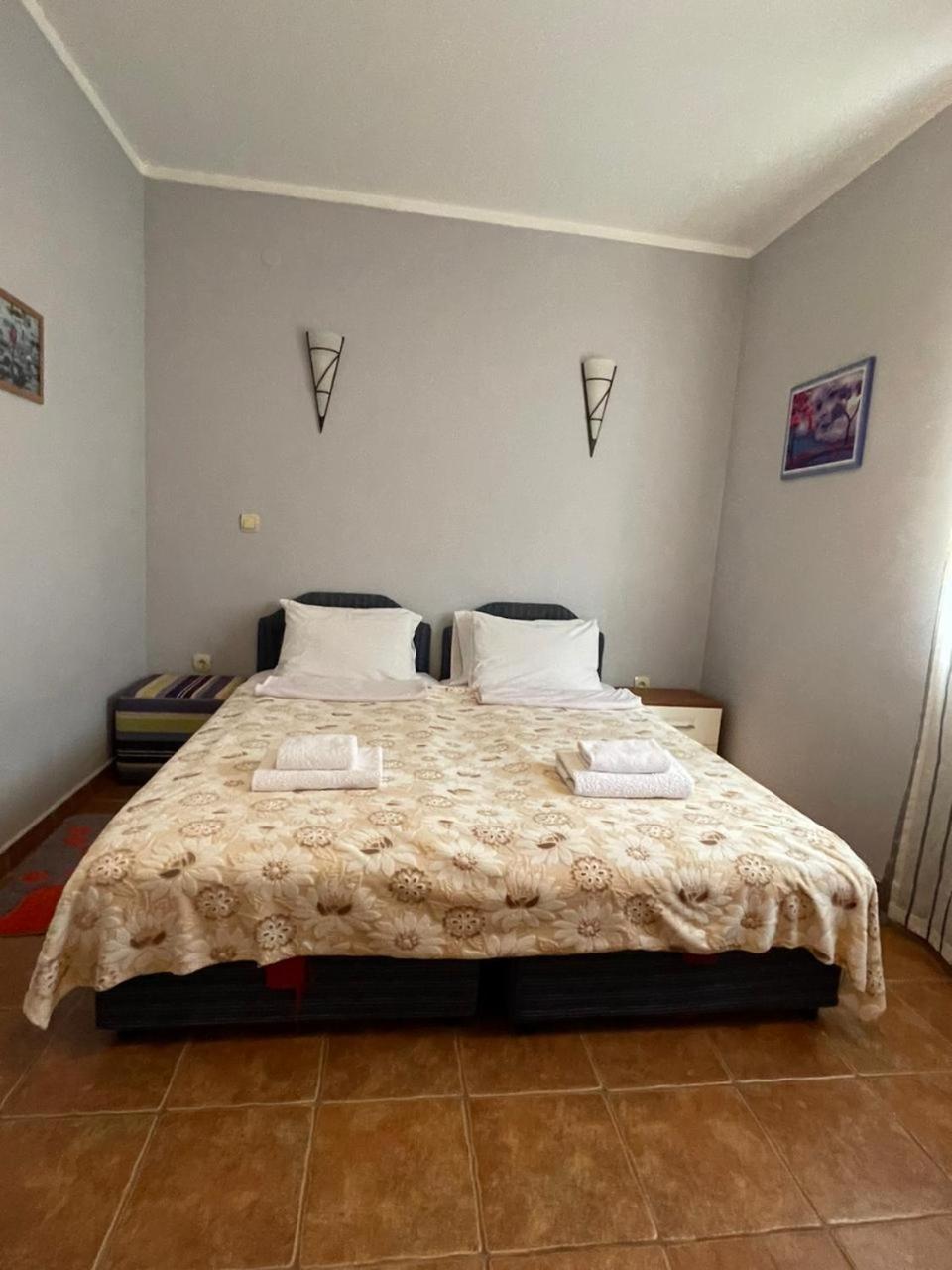 Apartments Villa-G Lustica Tivat Extérieur photo