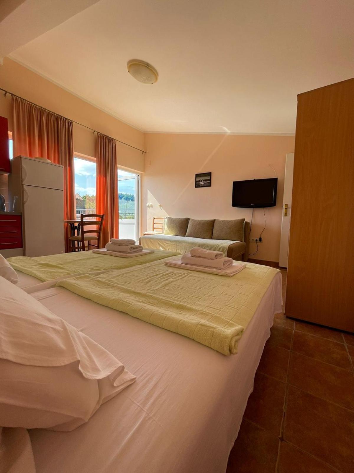 Apartments Villa-G Lustica Tivat Extérieur photo